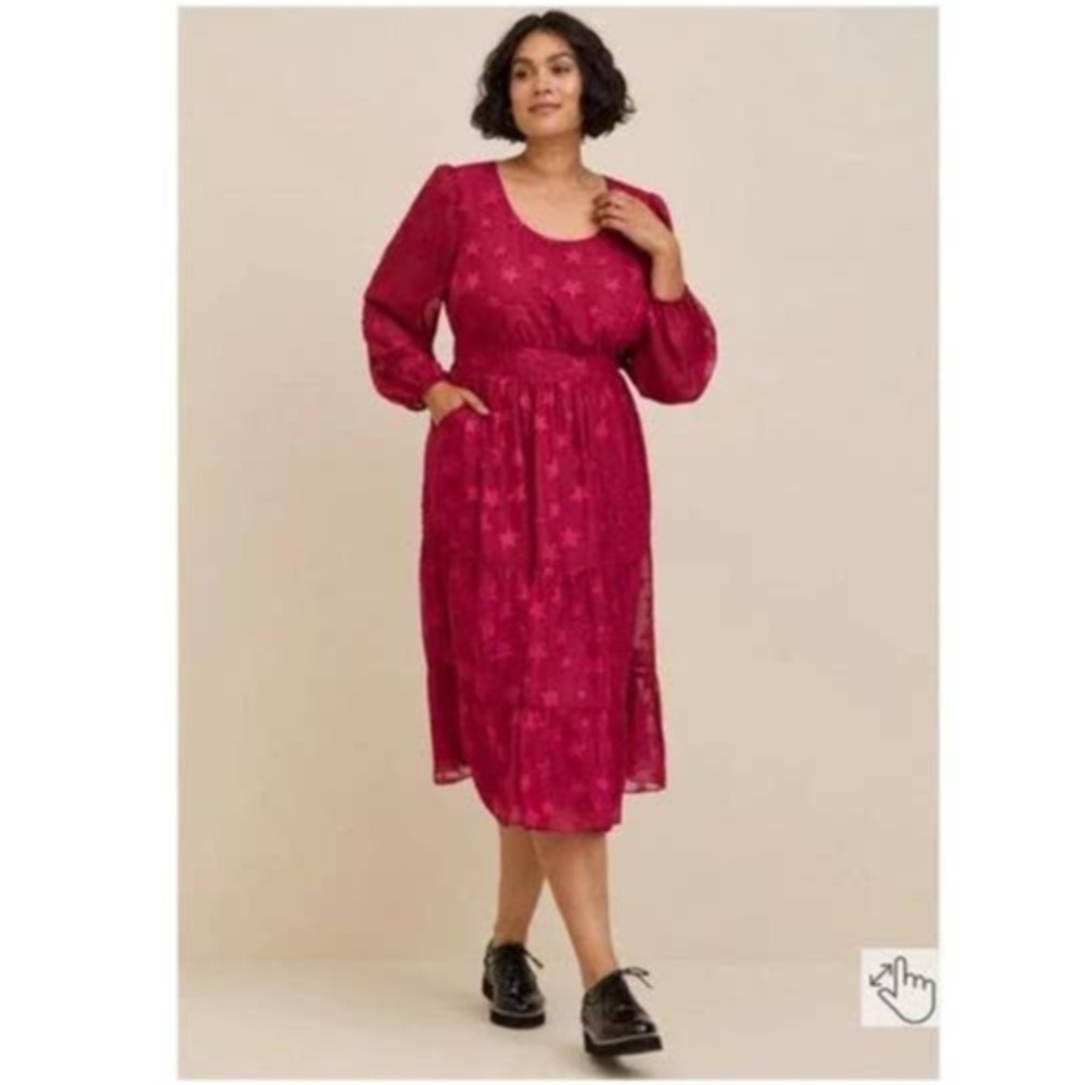 NWT Torrid Clip Dot Stars Long Sleeve Scoop Neck Dress